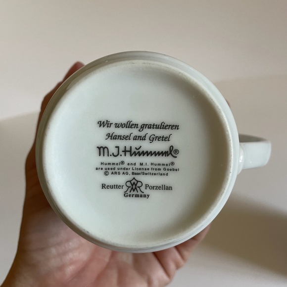 M.J. Hummel Mugs Hansel and Gretel + Honey Lovers - Picture 9 of 14